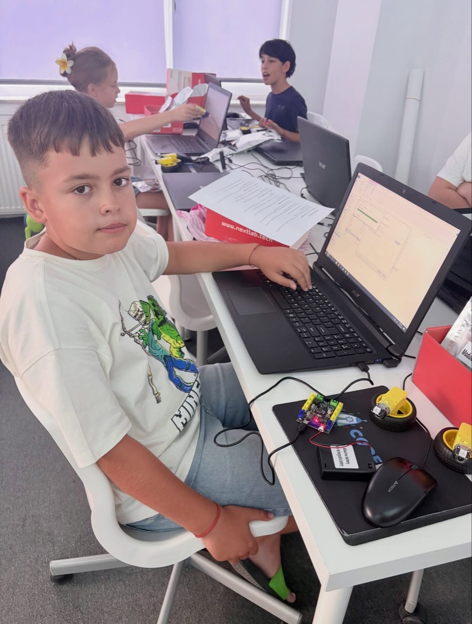 Ne pregătim pentru etapa a doua a Concursului Național de Robotică NEXTLAB – fotografie 3