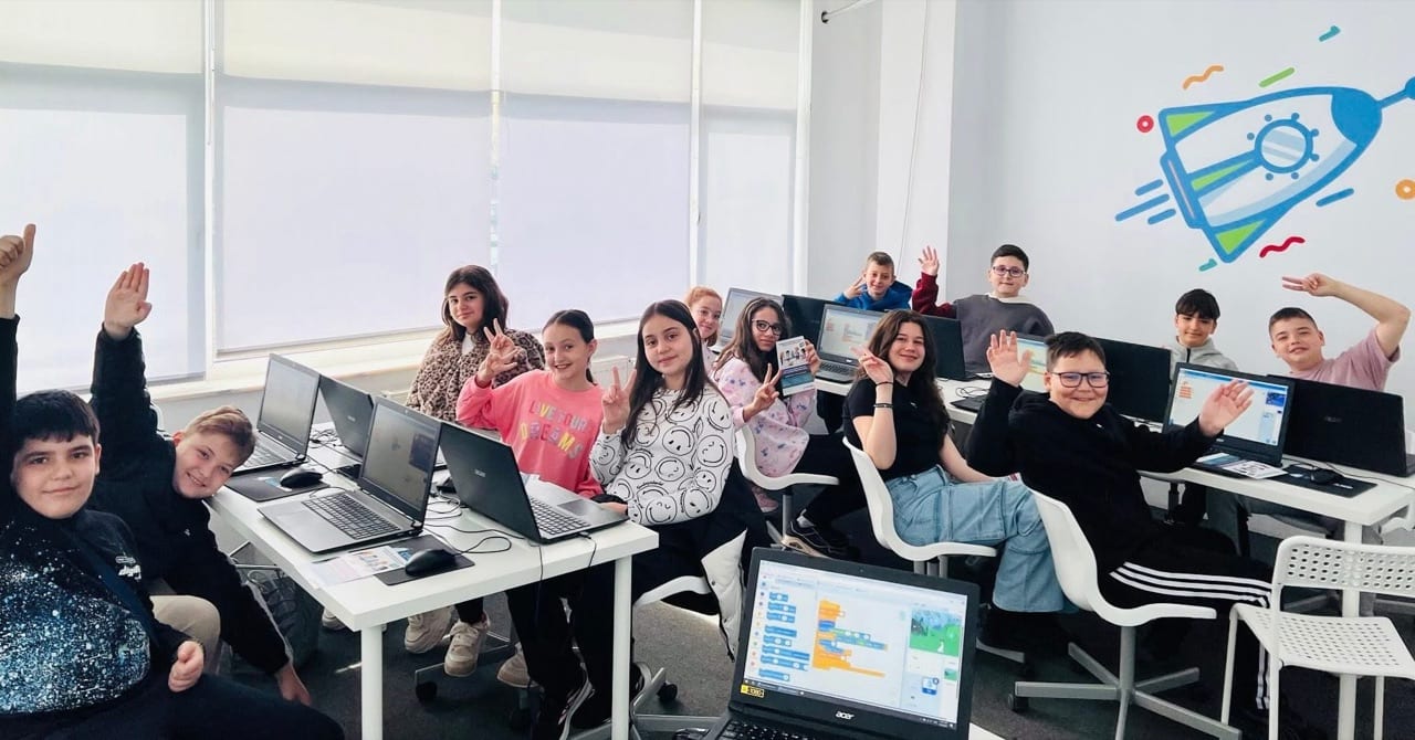 Începem un nou an școlar la Codeland! – fotografie 1