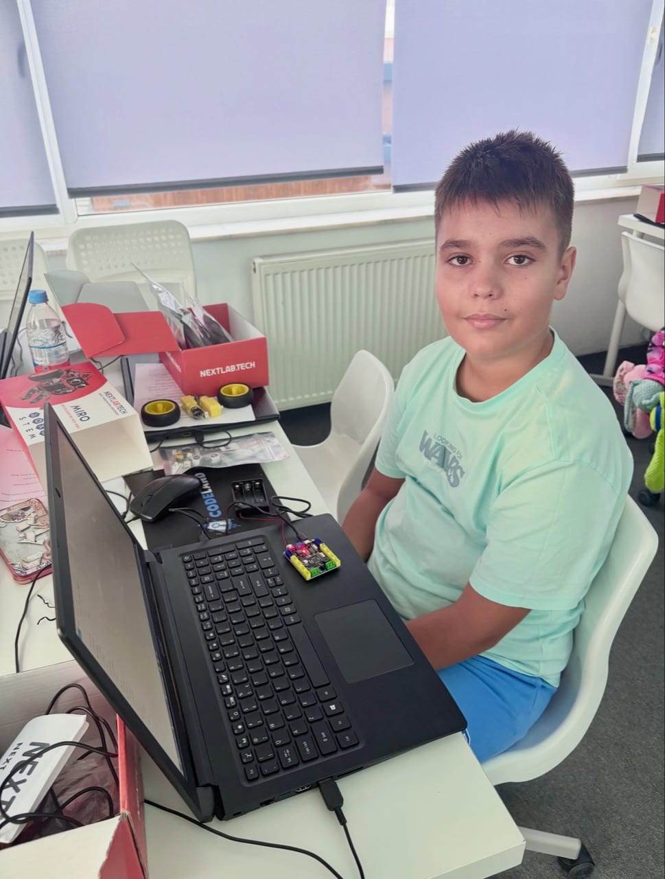 Ne pregătim pentru etapa a doua a Concursului Național de Robotică NEXTLAB – fotografie 2